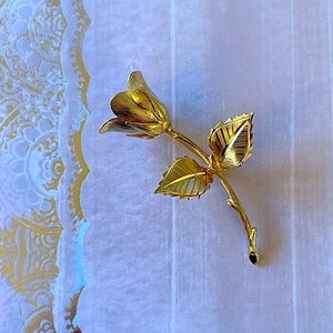Vintage Gold Tone Rose Brooch/Pin